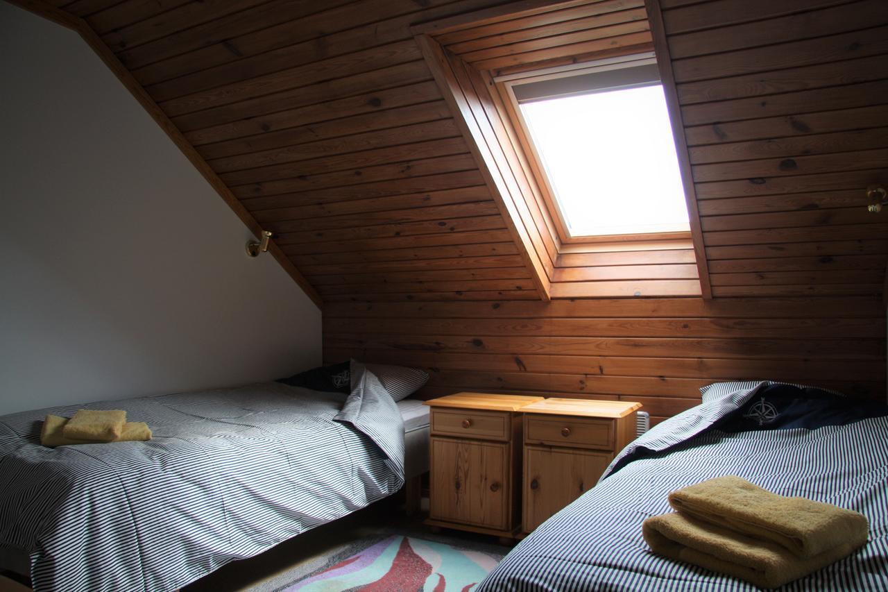 Heltermaa Hostel Exteriör bild