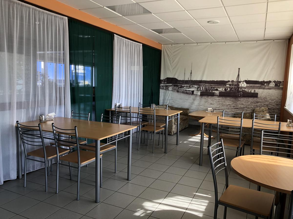 Heltermaa Hostel Exteriör bild